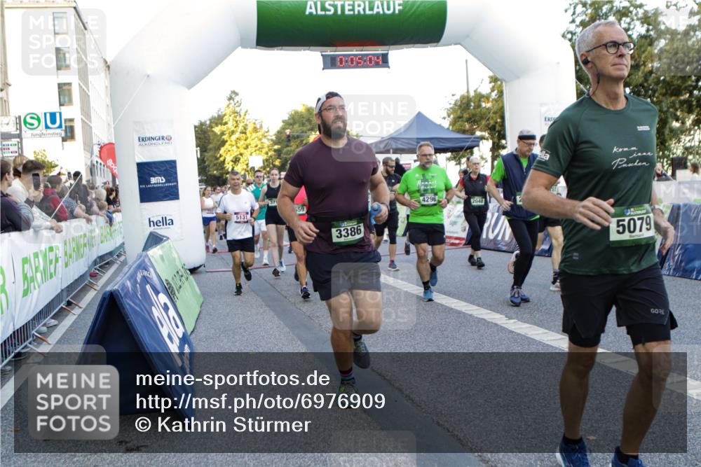 01.09.2024 - BARMER Alsterlauf Kathrin Stürmer Photography http://msf.ph/oto/6976909 01.09.2024 09:14:11 Ziel  meine-sportfotos.de
