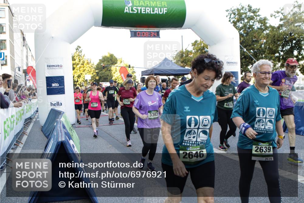 01.09.2024 - BARMER Alsterlauf Kathrin Stürmer Photography http://msf.ph/oto/6976921 01.09.2024 09:08:32 Ziel  meine-sportfotos.de