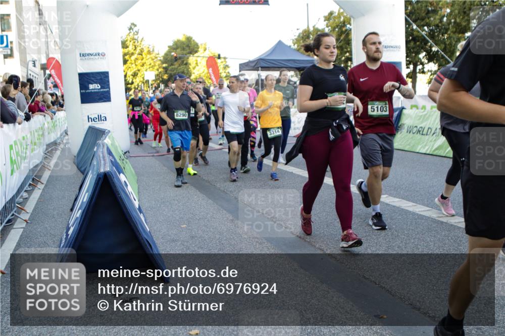 01.09.2024 - BARMER Alsterlauf Kathrin Stürmer Photography http://msf.ph/oto/6976924 01.09.2024 09:08:42 Ziel  meine-sportfotos.de