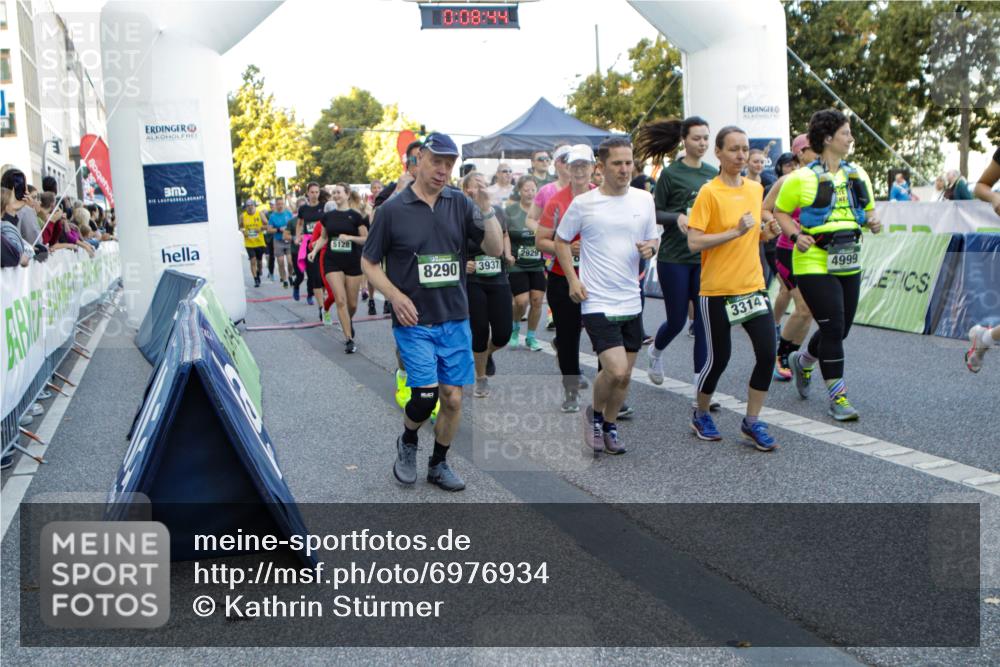 01.09.2024 - BARMER Alsterlauf Kathrin Stürmer Photography http://msf.ph/oto/6976934 01.09.2024 09:08:43 Ziel  meine-sportfotos.de