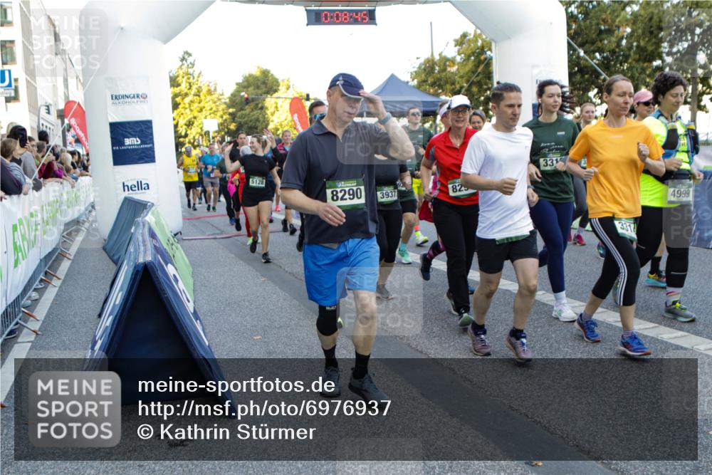 01.09.2024 - BARMER Alsterlauf Kathrin Stürmer Photography http://msf.ph/oto/6976937 01.09.2024 09:08:43 Ziel  meine-sportfotos.de