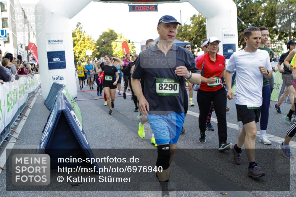 01.09.2024 - BARMER Alsterlauf Kathrin Stürmer Photography http://msf.ph/oto/6976940 01.09.2024 09:08:44 Ziel  meine-sportfotos.de
