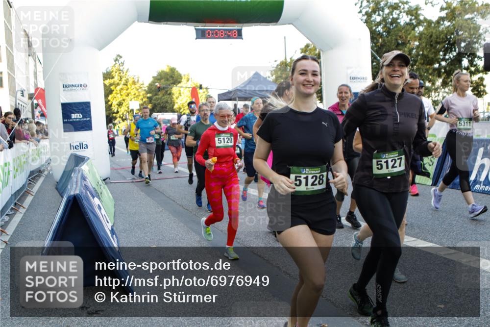 01.09.2024 - BARMER Alsterlauf Kathrin Stürmer Photography http://msf.ph/oto/6976949 01.09.2024 09:08:47 Ziel  meine-sportfotos.de