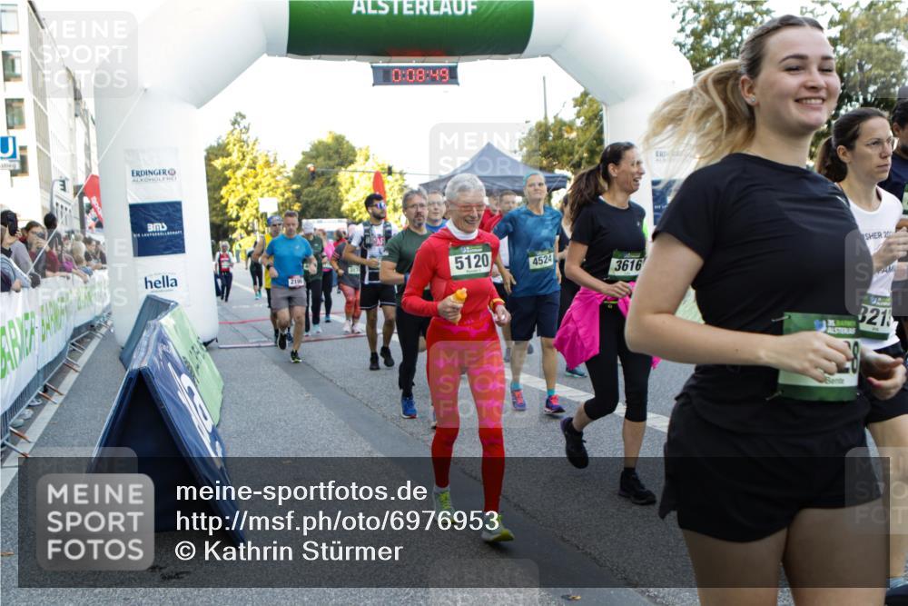01.09.2024 - BARMER Alsterlauf Kathrin Stürmer Photography http://msf.ph/oto/6976953 01.09.2024 09:08:47 Ziel  meine-sportfotos.de