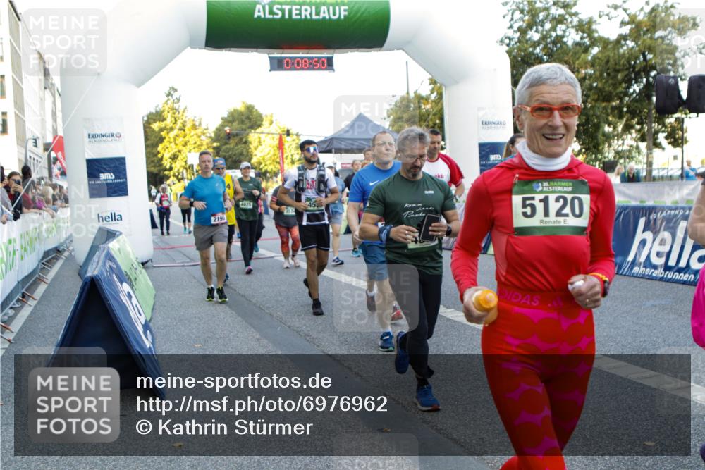 01.09.2024 - BARMER Alsterlauf Kathrin Stürmer Photography http://msf.ph/oto/6976962 01.09.2024 09:08:48 Ziel  meine-sportfotos.de