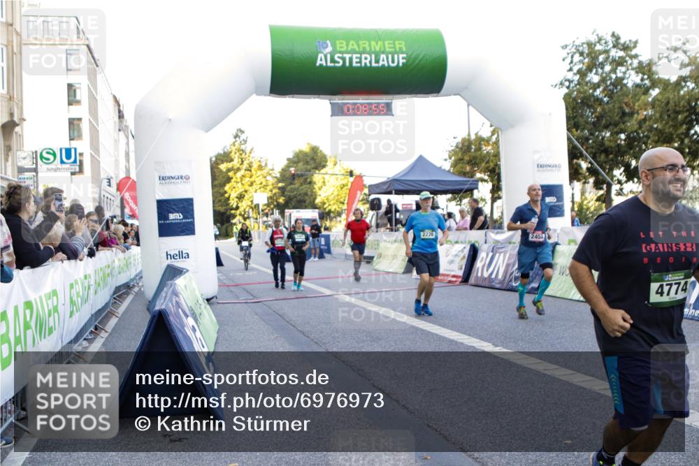 01.09.2024 - BARMER Alsterlauf Kathrin Stürmer Photography http://msf.ph/oto/6976973 01.09.2024 09:08:54 Ziel  meine-sportfotos.de