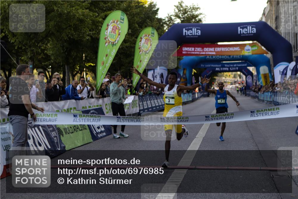 01.09.2024 - BARMER Alsterlauf Kathrin Stürmer Photography http://msf.ph/oto/6976985 01.09.2024 09:28:54 Ziel 3, 7 meine-sportfotos.de