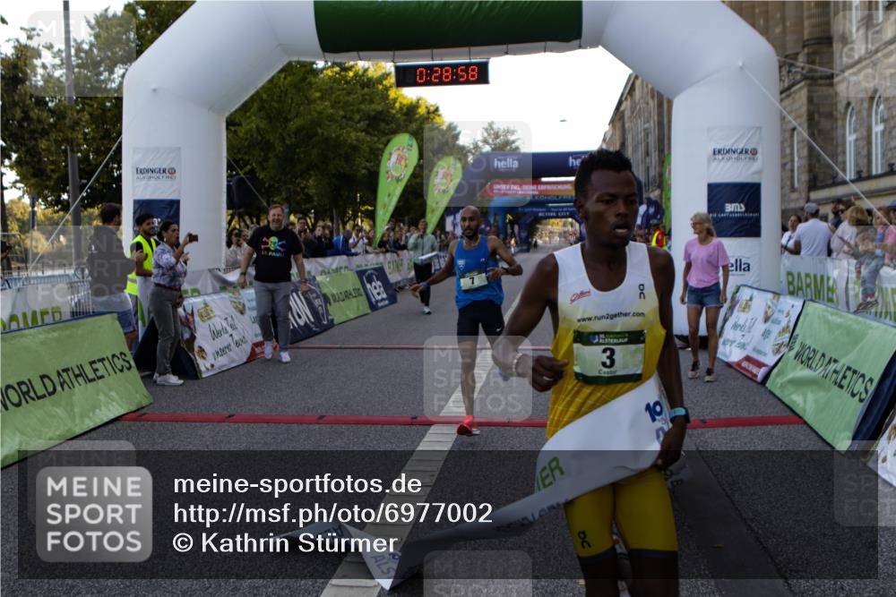 01.09.2024 - BARMER Alsterlauf Kathrin Stürmer Photography http://msf.ph/oto/6977002 01.09.2024 09:28:57 Ziel 3, 7 meine-sportfotos.de