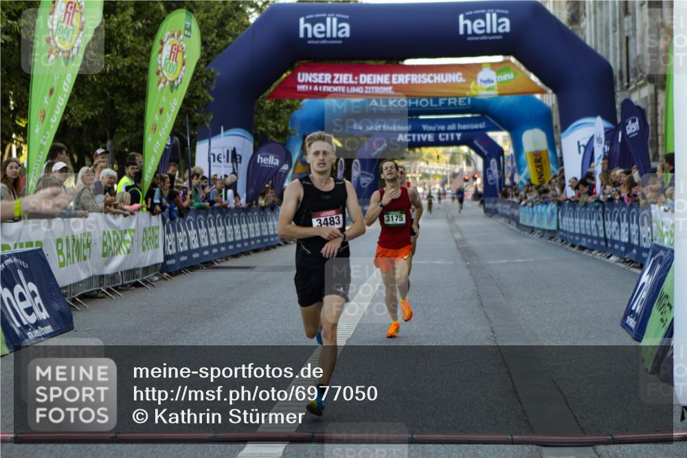 01.09.2024 - BARMER Alsterlauf Kathrin Stürmer Photography http://msf.ph/oto/6977050 01.09.2024 09:33:57 Ziel 3175, 3483, 4431, 4532, 4794, 4974 meine-sportfotos.de