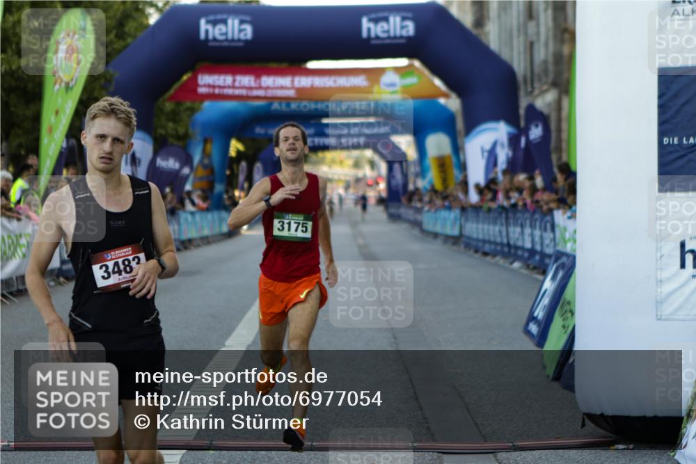 01.09.2024 - BARMER Alsterlauf Kathrin Stürmer Photography http://msf.ph/oto/6977054 01.09.2024 09:33:59 Ziel 3175, 3483, 4532, 4974 meine-sportfotos.de