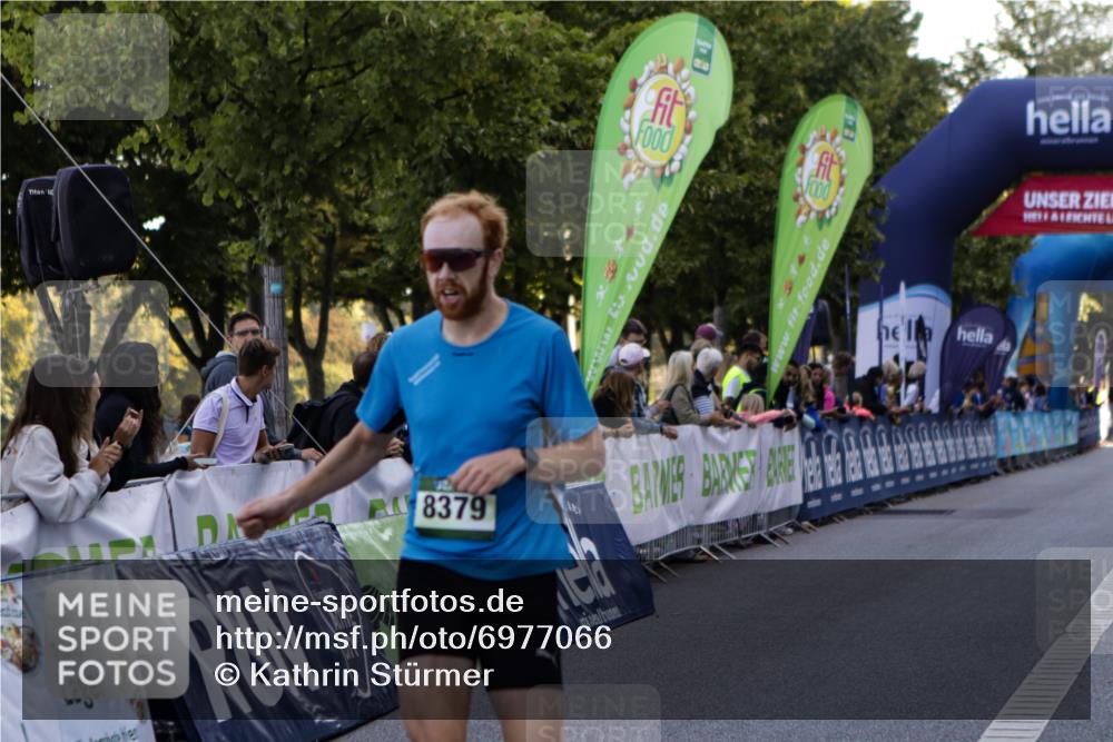 01.09.2024 - BARMER Alsterlauf Kathrin Stürmer Photography http://msf.ph/oto/6977066 01.09.2024 09:35:51 Ziel 2524, 2906, 5267, 8379 meine-sportfotos.de