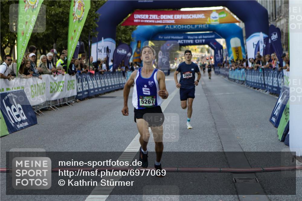 01.09.2024 - BARMER Alsterlauf Kathrin Stürmer Photography http://msf.ph/oto/6977069 01.09.2024 09:35:59 Ziel 2906, 5095, 5267 meine-sportfotos.de