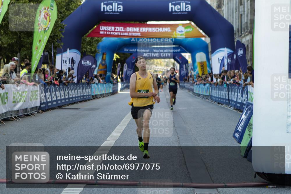 01.09.2024 - BARMER Alsterlauf Kathrin Stürmer Photography http://msf.ph/oto/6977075 01.09.2024 09:36:09 Ziel 2527, 5095, 8023, 8382 meine-sportfotos.de