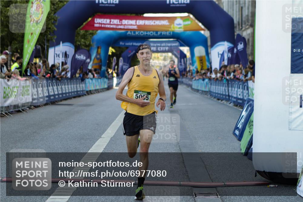 01.09.2024 - BARMER Alsterlauf Kathrin Stürmer Photography http://msf.ph/oto/6977080 01.09.2024 09:36:10 Ziel 2527, 5095, 8023, 8382 meine-sportfotos.de