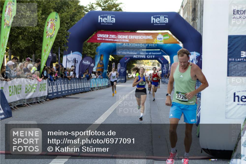 01.09.2024 - BARMER Alsterlauf Kathrin Stürmer Photography http://msf.ph/oto/6977091 01.09.2024 09:36:27 Ziel 30, 2212, 2483, 3251, 3729, 4455, 4886, 4900, 5011 meine-sportfotos.de