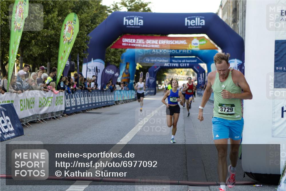 01.09.2024 - BARMER Alsterlauf Kathrin Stürmer Photography http://msf.ph/oto/6977092 01.09.2024 09:36:27 Ziel 30, 2212, 2483, 3251, 3729, 4455, 4886, 4900, 5011 meine-sportfotos.de
