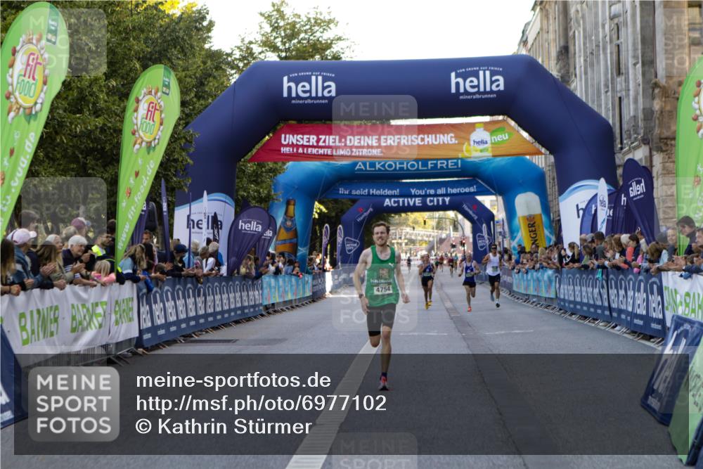 01.09.2024 - BARMER Alsterlauf Kathrin Stürmer Photography http://msf.ph/oto/6977102 01.09.2024 09:37:00 Ziel 36, 4754, 4885, 5269, 5270 meine-sportfotos.de