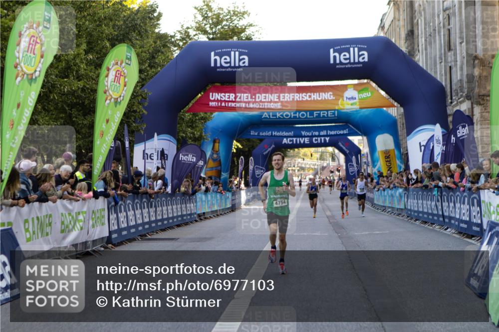 01.09.2024 - BARMER Alsterlauf Kathrin Stürmer Photography http://msf.ph/oto/6977103 01.09.2024 09:37:01 Ziel 36, 4754, 4885, 5269, 5270 meine-sportfotos.de