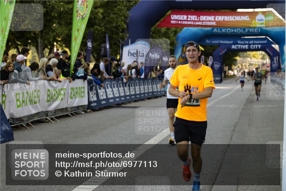 01.09.2024 - BARMER Alsterlauf Kathrin Stürmer Photography http://msf.ph/oto/6977113 01.09.2024 09:38:33 Ziel 2125, 3932, 4434, 4699, 4816, 4879, 8177 meine-sportfotos.de
