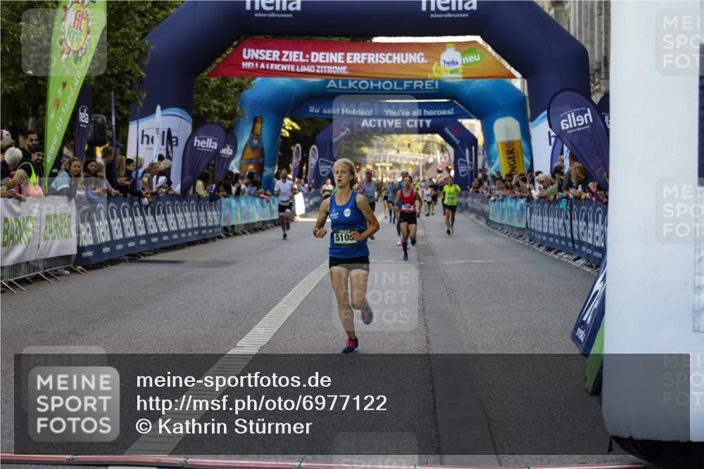 01.09.2024 - BARMER Alsterlauf Kathrin Stürmer Photography http://msf.ph/oto/6977122 01.09.2024 09:38:52 Ziel 3398, 3793, 4034, 4098, 4229, 4525, 5017, 5044, 5105 meine-sportfotos.de
