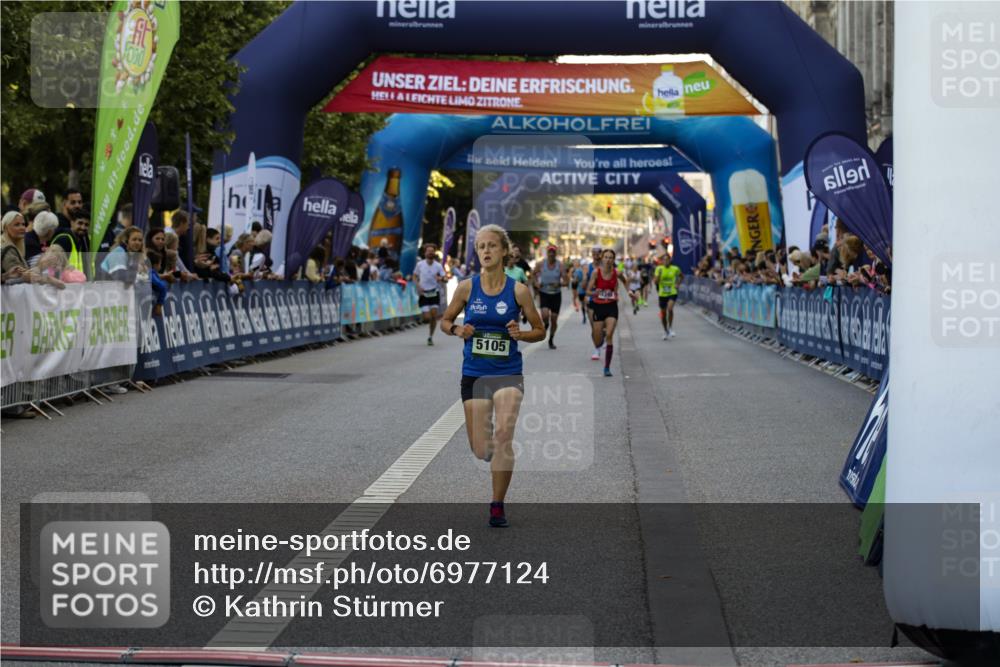 01.09.2024 - BARMER Alsterlauf Kathrin Stürmer Photography http://msf.ph/oto/6977124 01.09.2024 09:38:52 Ziel 3398, 3793, 4034, 4098, 4229, 4525, 5017, 5044, 5105 meine-sportfotos.de