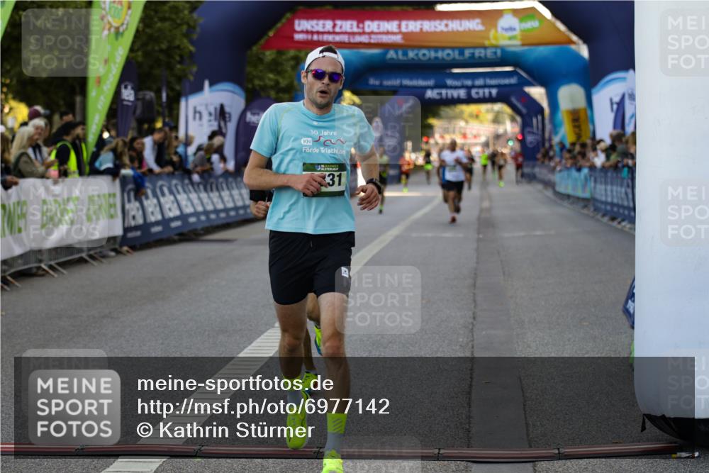 01.09.2024 - BARMER Alsterlauf Kathrin Stürmer Photography http://msf.ph/oto/6977142 01.09.2024 09:39:14 Ziel 2522, 3488, 4420, 4652, 8329, 8331, 8360 meine-sportfotos.de