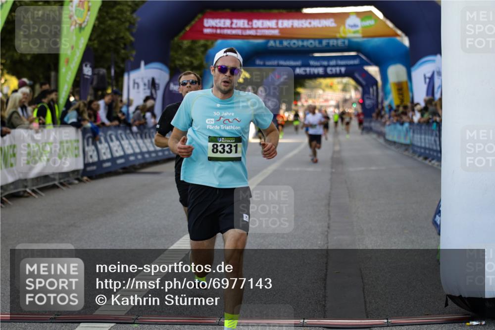 01.09.2024 - BARMER Alsterlauf Kathrin Stürmer Photography http://msf.ph/oto/6977143 01.09.2024 09:39:14 Ziel 2522, 3488, 4420, 4652, 8329, 8331, 8360 meine-sportfotos.de