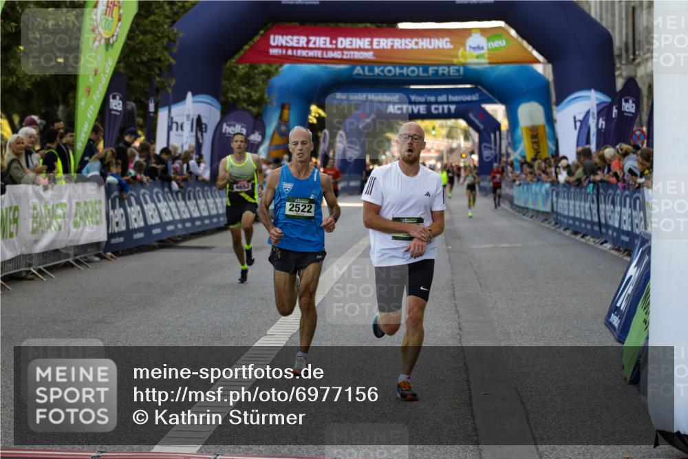 01.09.2024 - BARMER Alsterlauf Kathrin Stürmer Photography http://msf.ph/oto/6977156 01.09.2024 09:39:21 Ziel 2522, 3488, 3921, 3973, 4580, 4652, 5045, 8196 meine-sportfotos.de
