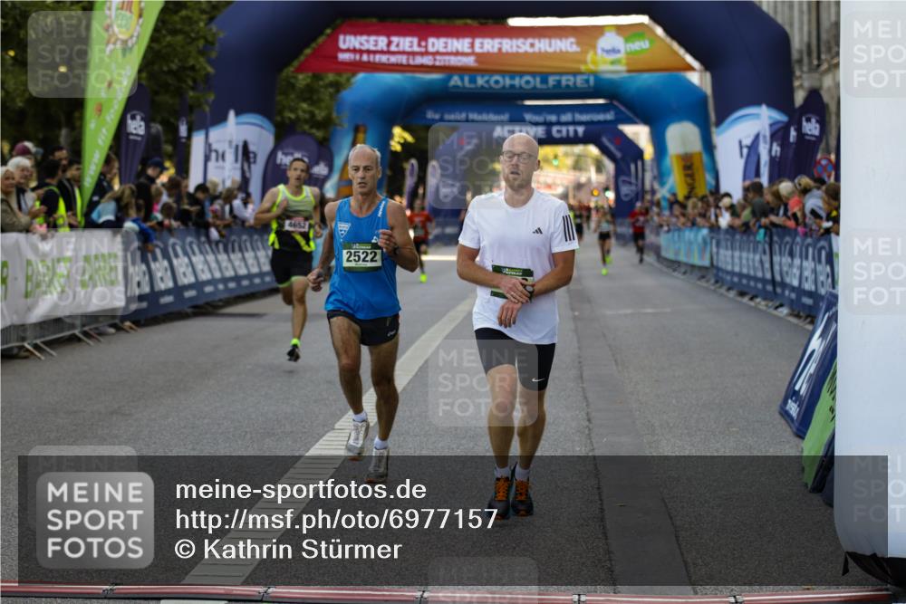 01.09.2024 - BARMER Alsterlauf Kathrin Stürmer Photography http://msf.ph/oto/6977157 01.09.2024 09:39:21 Ziel 2522, 3488, 3921, 3973, 4580, 4652, 5045, 8196 meine-sportfotos.de