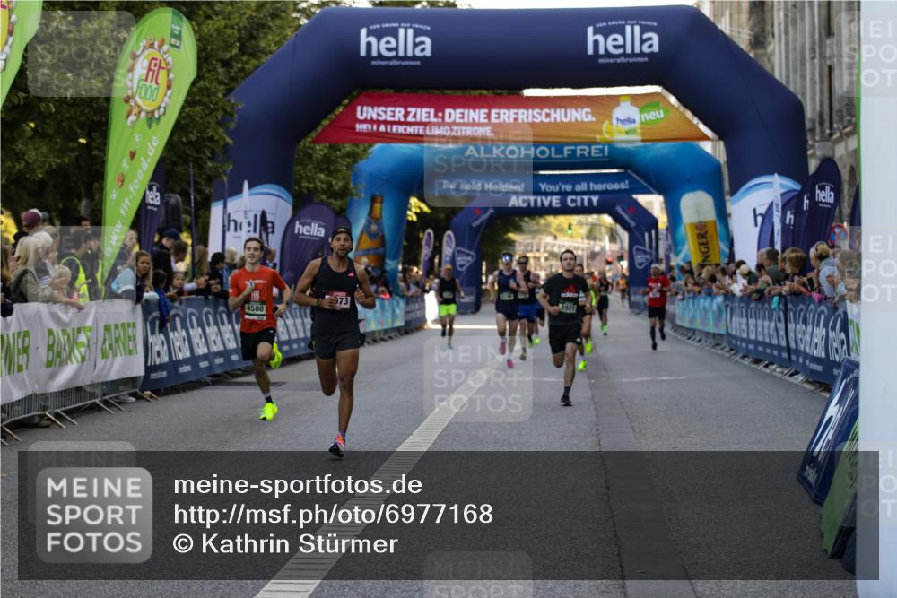 01.09.2024 - BARMER Alsterlauf Kathrin Stürmer Photography http://msf.ph/oto/6977168 01.09.2024 09:39:27 Ziel 2262, 3827, 3921, 3973, 4283, 4388, 4574, 4580, 4652, 5045, 8196 meine-sportfotos.de
