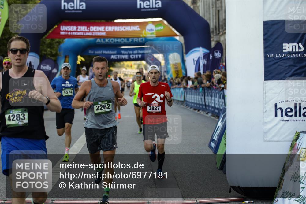 01.09.2024 - BARMER Alsterlauf Kathrin Stürmer Photography http://msf.ph/oto/6977181 01.09.2024 09:39:37 Ziel 1101, 2151, 2262, 3827, 4283, 4388, 4574, 4837, 5045, 8196, 8385 meine-sportfotos.de