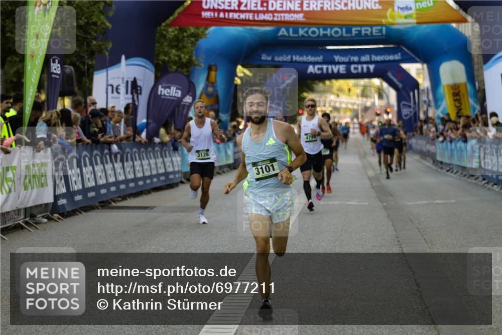01.09.2024 - BARMER Alsterlauf Kathrin Stürmer Photography http://msf.ph/oto/6977211 01.09.2024 09:40:05 Ziel 2283, 2462, 3101, 3126, 3469, 4156, 4270, 4795, 5255, 8257, 8368 meine-sportfotos.de