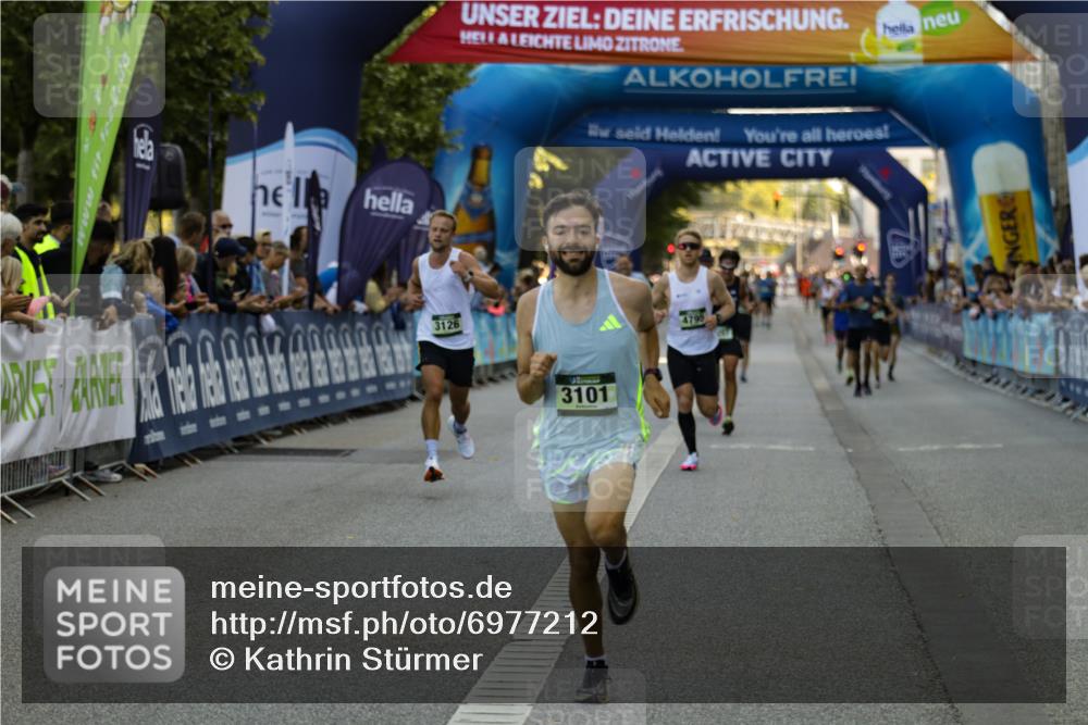 01.09.2024 - BARMER Alsterlauf Kathrin Stürmer Photography http://msf.ph/oto/6977212 01.09.2024 09:40:05 Ziel 2283, 2462, 3101, 3126, 3469, 4156, 4270, 4795, 5255, 8257, 8368 meine-sportfotos.de