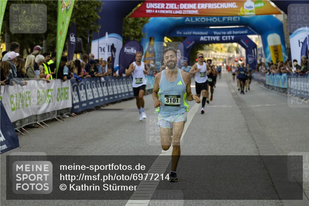01.09.2024 - BARMER Alsterlauf Kathrin Stürmer Photography http://msf.ph/oto/6977214 01.09.2024 09:40:06 Ziel 2283, 2462, 3101, 3126, 3469, 4156, 4270, 4659, 4795, 5255, 8257, 8368 meine-sportfotos.de