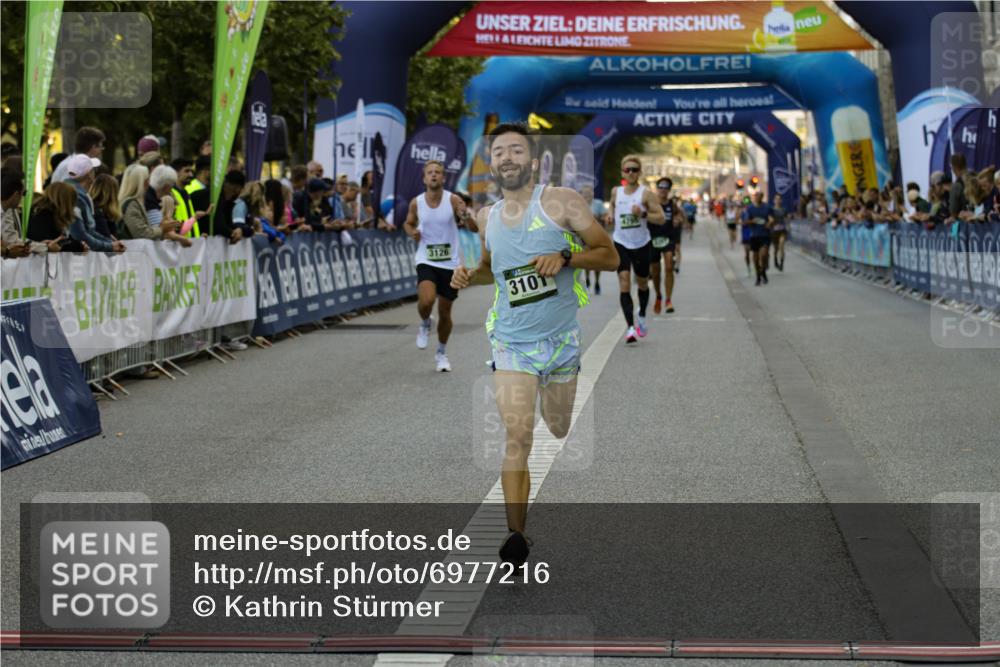 01.09.2024 - BARMER Alsterlauf Kathrin Stürmer Photography http://msf.ph/oto/6977216 01.09.2024 09:40:06 Ziel 2283, 2462, 3101, 3126, 3469, 4156, 4270, 4659, 4795, 5255, 8257, 8368 meine-sportfotos.de