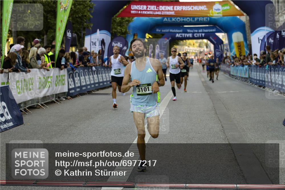 01.09.2024 - BARMER Alsterlauf Kathrin Stürmer Photography http://msf.ph/oto/6977217 01.09.2024 09:40:06 Ziel 2283, 2462, 3101, 3126, 3469, 4156, 4270, 4659, 4795, 5255, 8257, 8368 meine-sportfotos.de