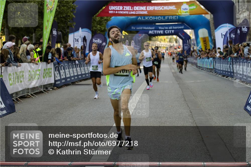 01.09.2024 - BARMER Alsterlauf Kathrin Stürmer Photography http://msf.ph/oto/6977218 01.09.2024 09:40:06 Ziel 2283, 2462, 3101, 3126, 3469, 4156, 4270, 4659, 4795, 5255, 8257, 8368 meine-sportfotos.de