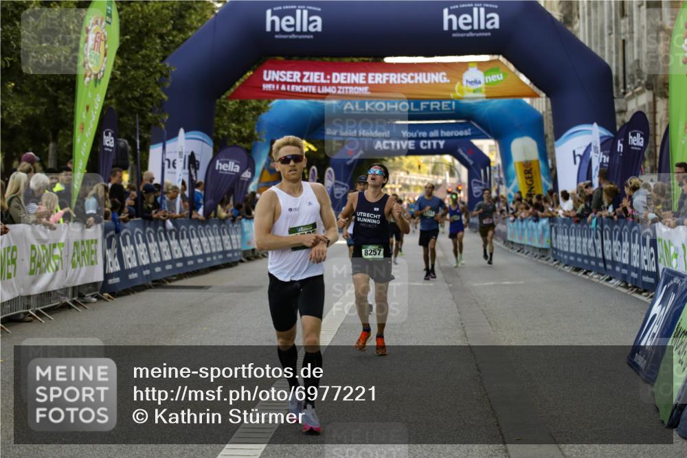 01.09.2024 - BARMER Alsterlauf Kathrin Stürmer Photography http://msf.ph/oto/6977221 01.09.2024 09:40:10 Ziel 2283, 2462, 3126, 3469, 4156, 4270, 4659, 4795, 5255, 8257, 8368 meine-sportfotos.de