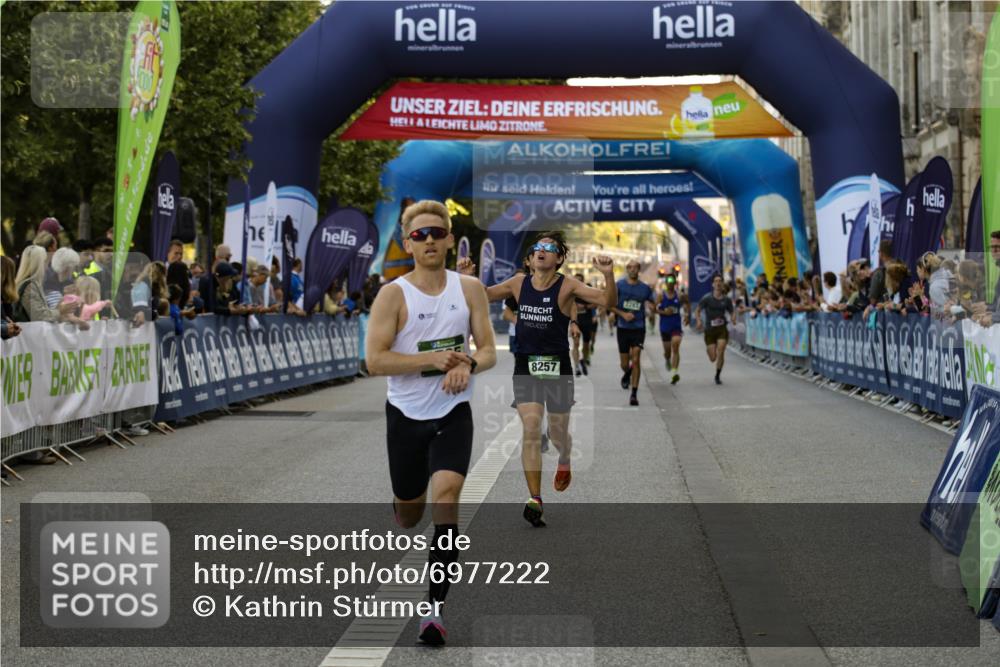 01.09.2024 - BARMER Alsterlauf Kathrin Stürmer Photography http://msf.ph/oto/6977222 01.09.2024 09:40:10 Ziel 2283, 2462, 3126, 3469, 4156, 4270, 4659, 4795, 5255, 8257, 8368 meine-sportfotos.de