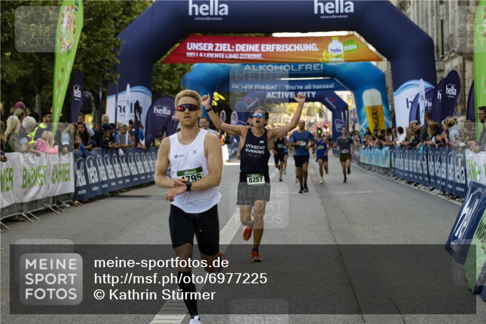 01.09.2024 - BARMER Alsterlauf Kathrin Stürmer Photography http://msf.ph/oto/6977225 01.09.2024 09:40:10 Ziel 2283, 2462, 3126, 3469, 4156, 4270, 4659, 4795, 5255, 8257, 8368 meine-sportfotos.de