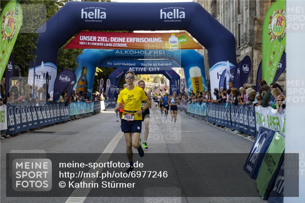 01.09.2024 - BARMER Alsterlauf Kathrin Stürmer Photography http://msf.ph/oto/6977246 01.09.2024 09:40:45 Ziel 2653, 3119, 3418, 4137, 4515, 4949, 8292 meine-sportfotos.de
