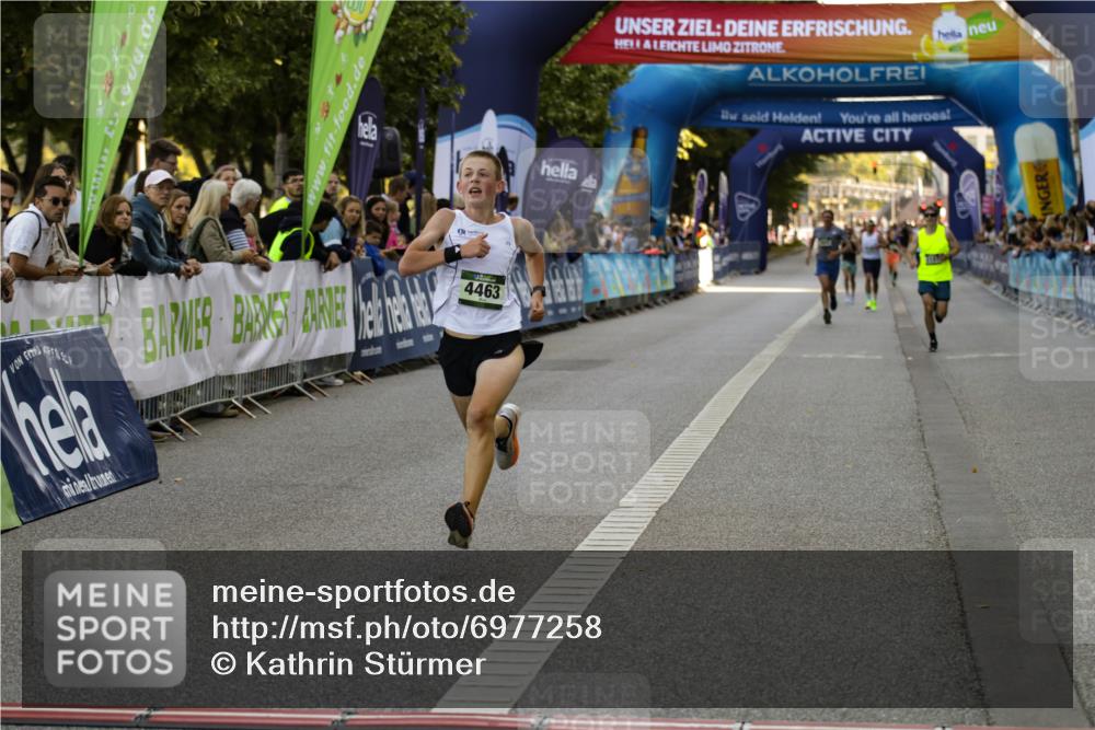 01.09.2024 - BARMER Alsterlauf Kathrin Stürmer Photography http://msf.ph/oto/6977258 01.09.2024 09:41:14 Ziel 2107, 3802, 4463 meine-sportfotos.de