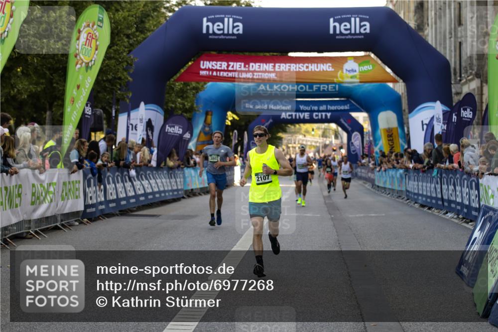01.09.2024 - BARMER Alsterlauf Kathrin Stürmer Photography http://msf.ph/oto/6977268 01.09.2024 09:41:20 Ziel 2107, 3400, 3802, 3881, 4136, 4615 meine-sportfotos.de