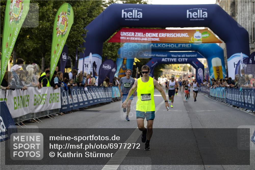01.09.2024 - BARMER Alsterlauf Kathrin Stürmer Photography http://msf.ph/oto/6977272 01.09.2024 09:41:20 Ziel 2107, 3400, 3802, 3881, 4136, 4615 meine-sportfotos.de