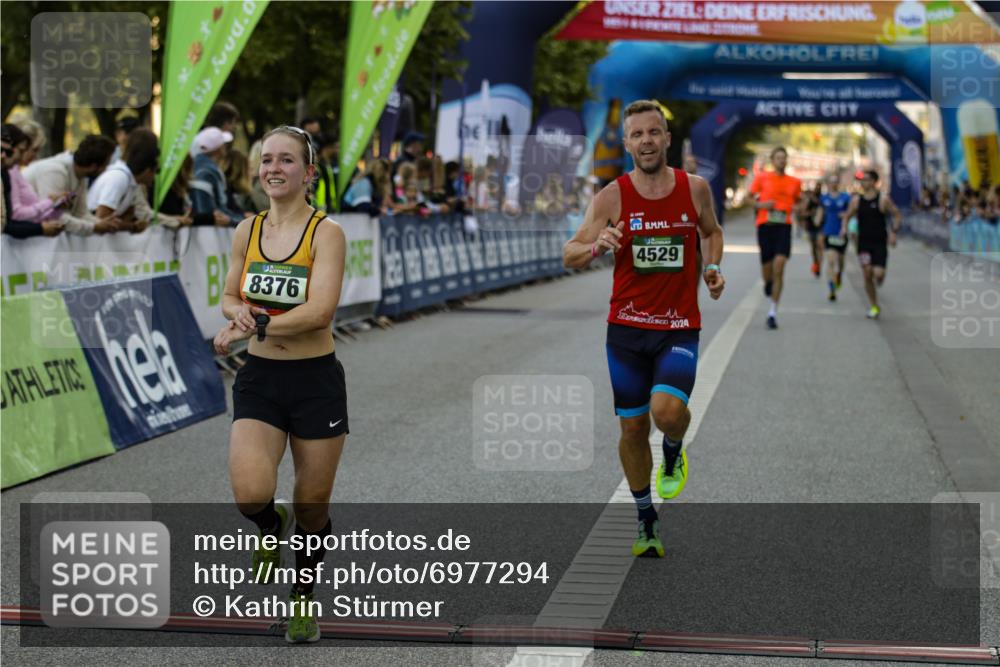 01.09.2024 - BARMER Alsterlauf Kathrin Stürmer Photography http://msf.ph/oto/6977294 01.09.2024 09:41:39 Ziel 2627, 3074, 4529, 5041, 8189, 8213, 8376 meine-sportfotos.de