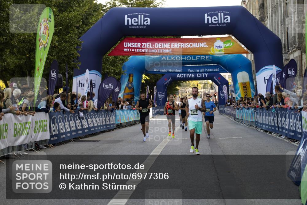 01.09.2024 - BARMER Alsterlauf Kathrin Stürmer Photography http://msf.ph/oto/6977306 01.09.2024 09:41:53 Ziel 2130, 3041, 3372, 4418, 4424, 4511, 4943, 5052, 8030, 8139 meine-sportfotos.de