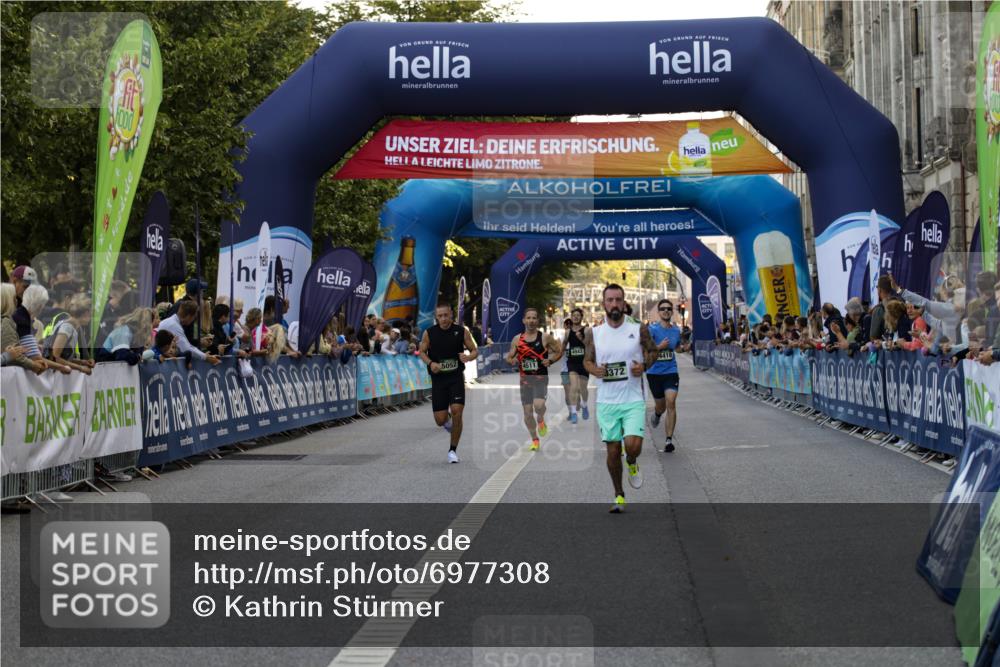 01.09.2024 - BARMER Alsterlauf Kathrin Stürmer Photography http://msf.ph/oto/6977308 01.09.2024 09:41:53 Ziel 2130, 3041, 3372, 4418, 4424, 4511, 4943, 5052, 8030, 8139 meine-sportfotos.de