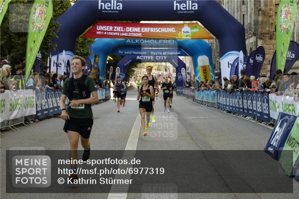 01.09.2024 - BARMER Alsterlauf Kathrin Stürmer Photography http://msf.ph/oto/6977319 01.09.2024 09:42:14 Ziel 2727, 3933, 4571, 4593, 4964, 5101, 5149, 5300, 5306, 8140 meine-sportfotos.de