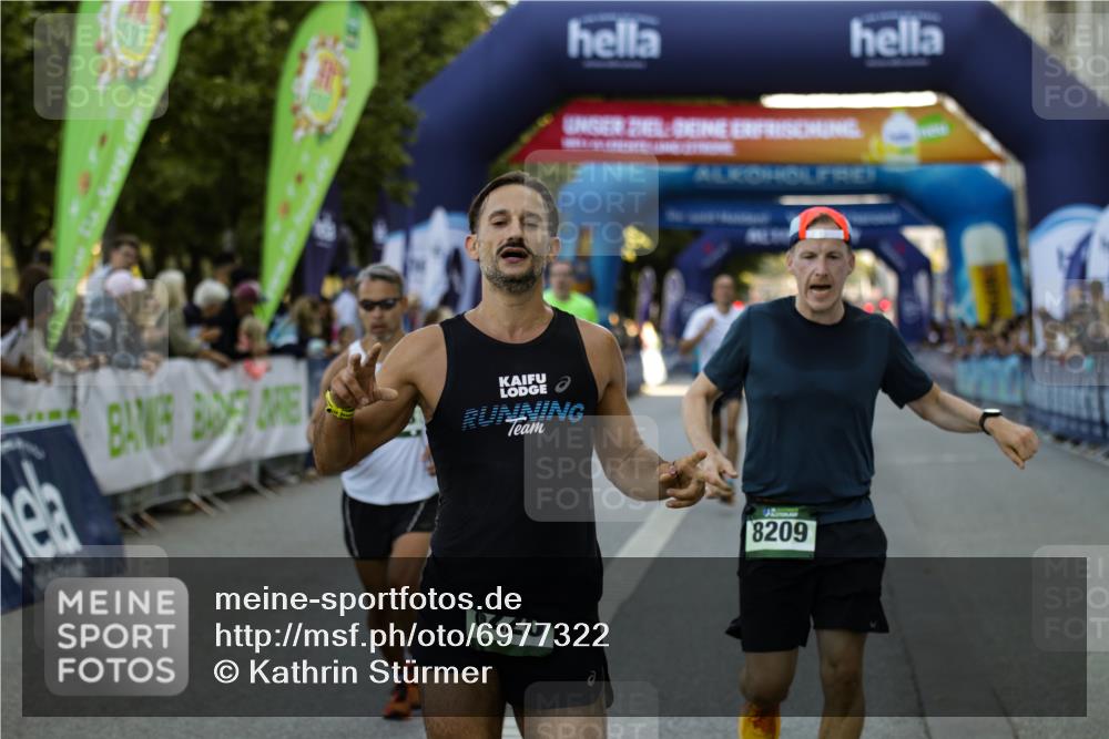 01.09.2024 - BARMER Alsterlauf Kathrin Stürmer Photography http://msf.ph/oto/6977322 01.09.2024 09:42:37 Ziel 4168, 4360, 4762, 4833, 4834, 4857, 8187, 8209, 8217, 8220 meine-sportfotos.de