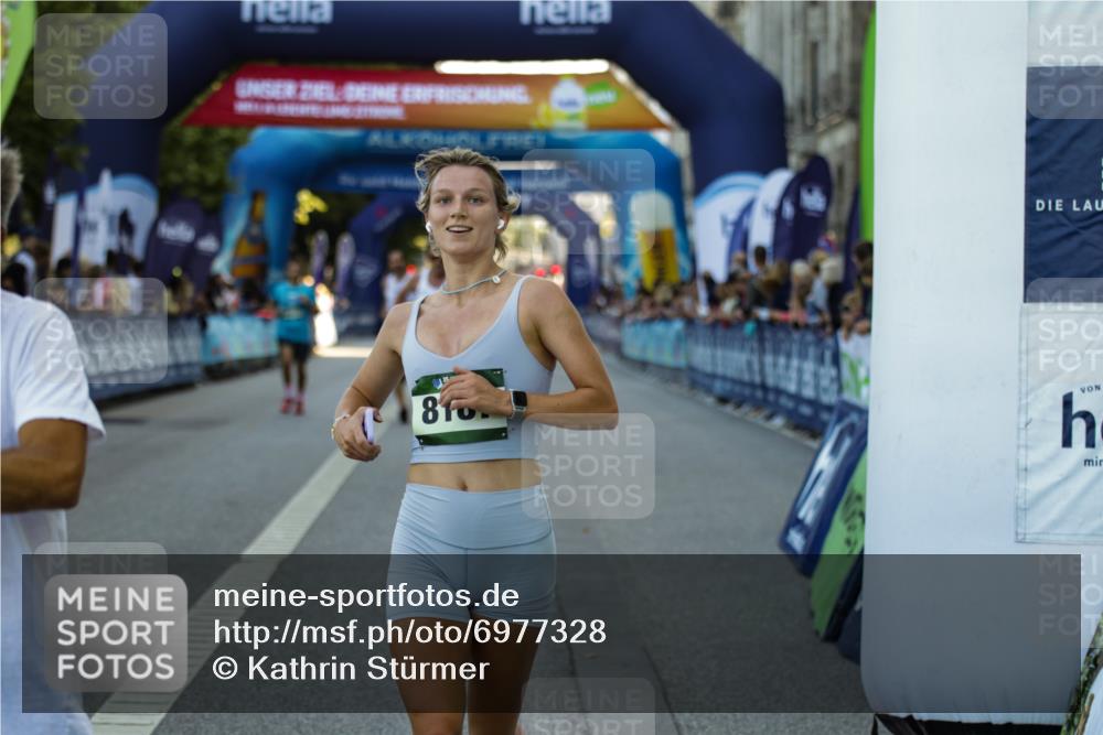 01.09.2024 - BARMER Alsterlauf Kathrin Stürmer Photography http://msf.ph/oto/6977328 01.09.2024 09:42:44 Ziel 4168, 4458, 4675, 4762, 4834, 5274, 8187, 8217 meine-sportfotos.de